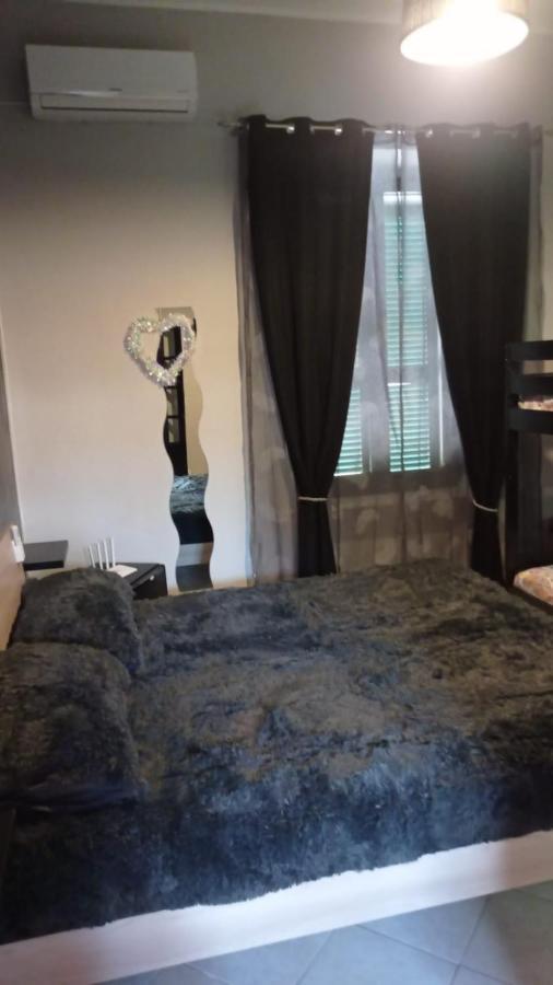 Casa Via Cialdi Apartment ชิวิตาเวกเกีย ภายนอก รูปภาพ
