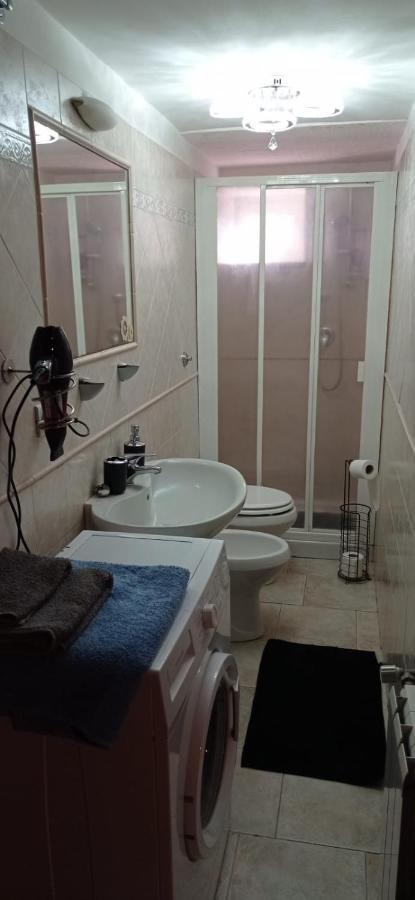 Casa Via Cialdi Apartment ชิวิตาเวกเกีย ภายนอก รูปภาพ