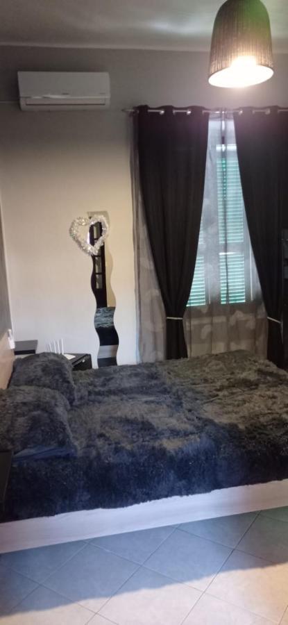 Casa Via Cialdi Apartment ชิวิตาเวกเกีย ภายนอก รูปภาพ